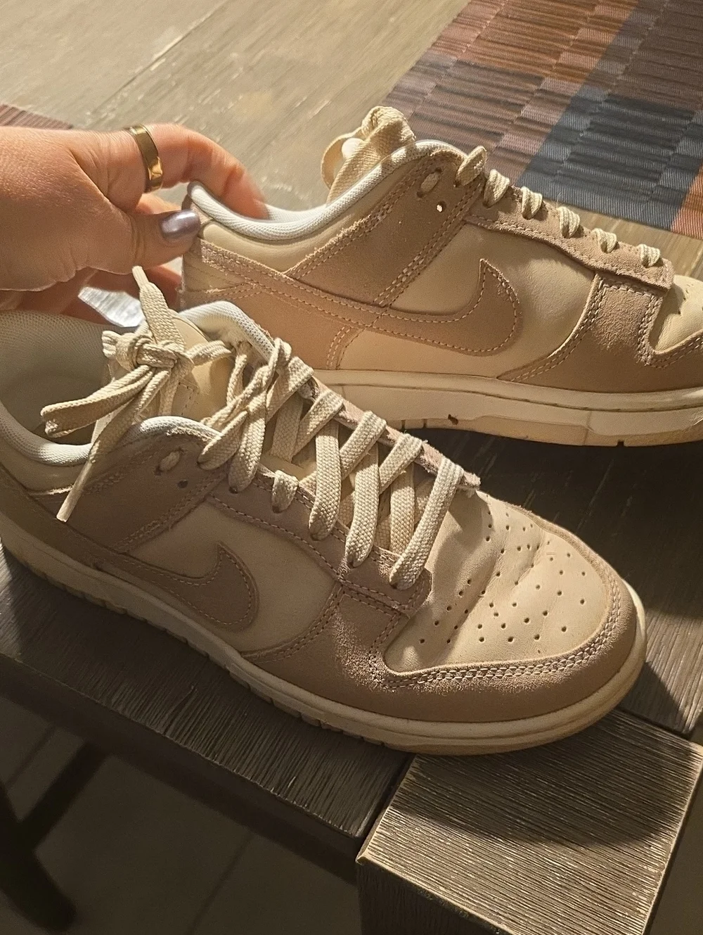 Nike Womens Dunk Low-Top Sanddrift Size 8